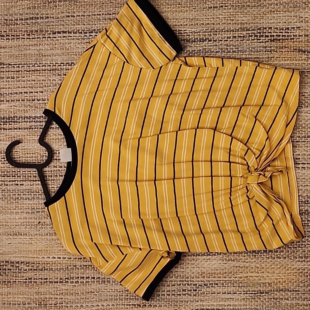 NOBO Short sleeve tie up shirt